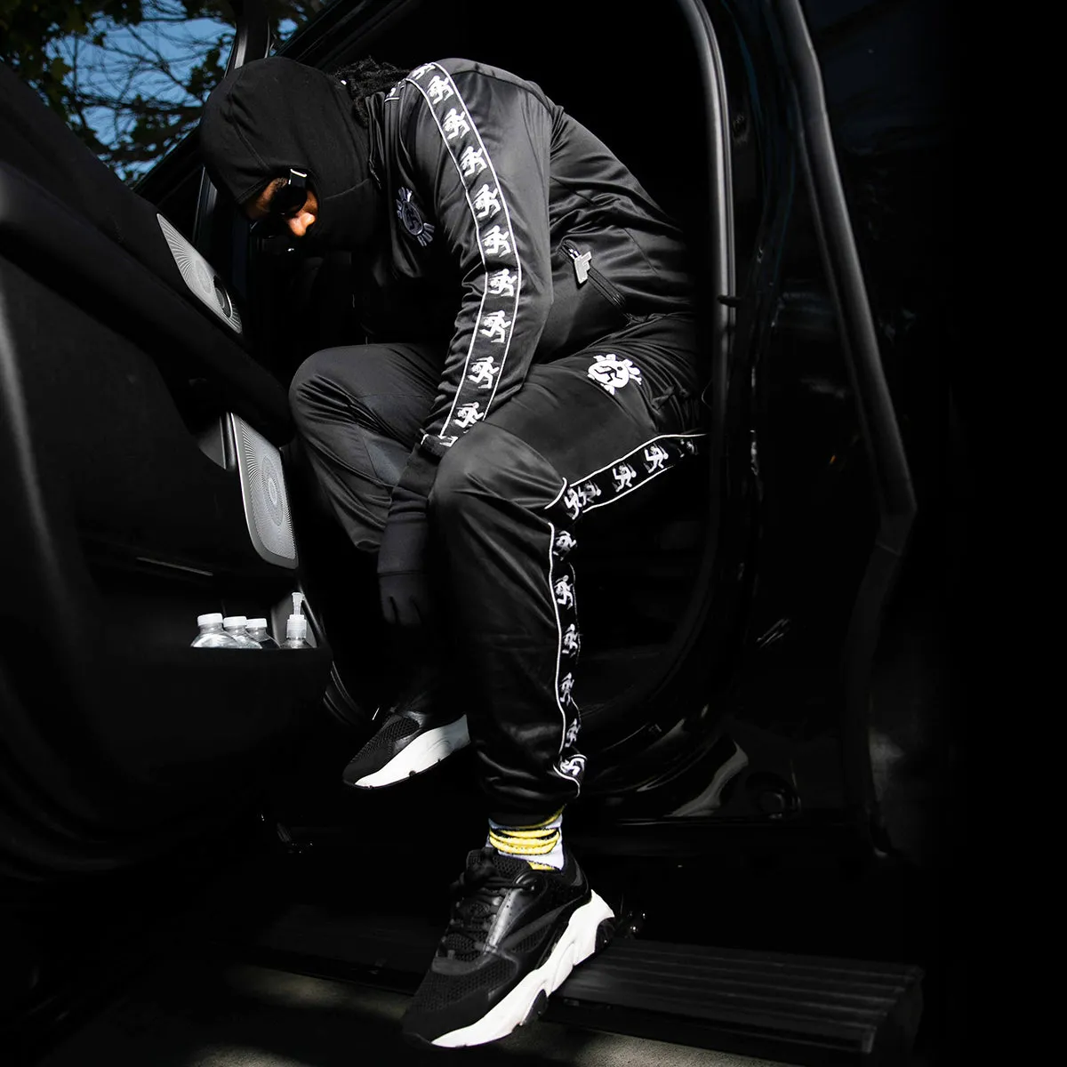 30 DAY RUN TRACK SUIT