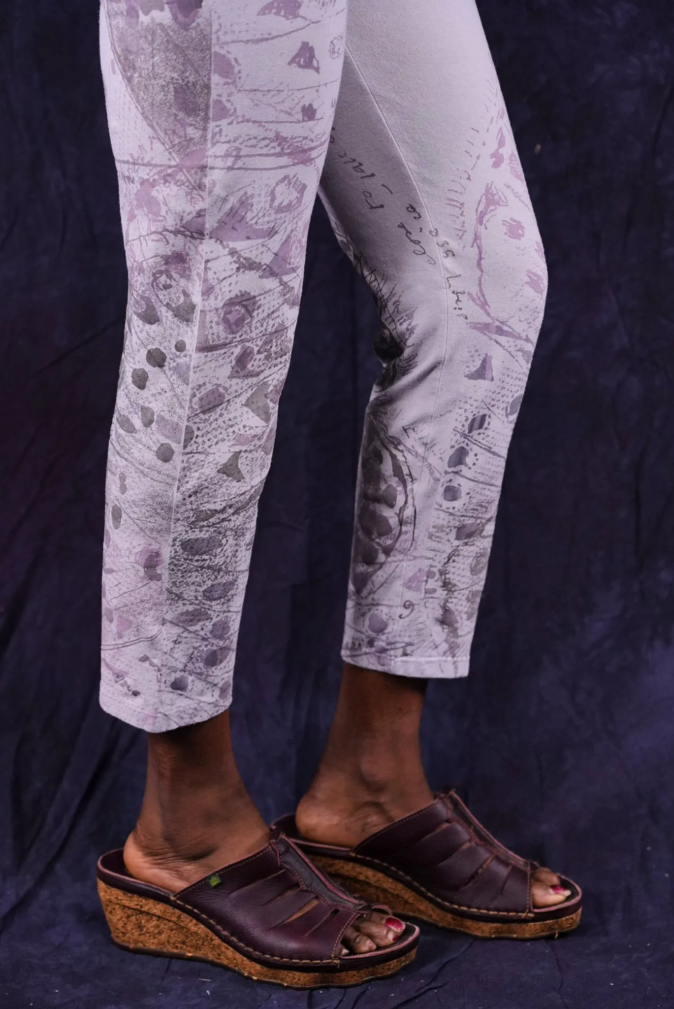 3167 Crop Legging  Rice Paper-P