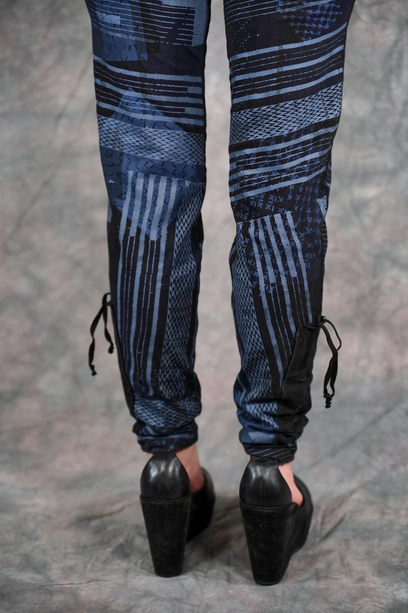 3319 Drawstring Legging City Nites