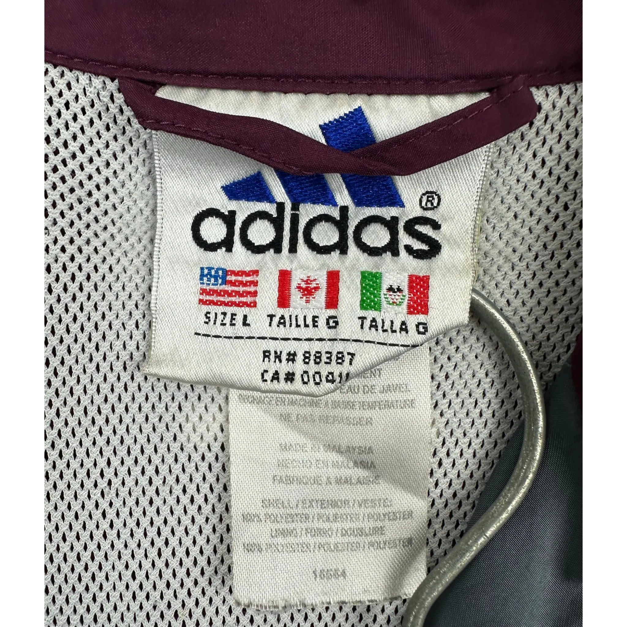 ADIDAS "PLAIN" WINDBREAKER - (L)