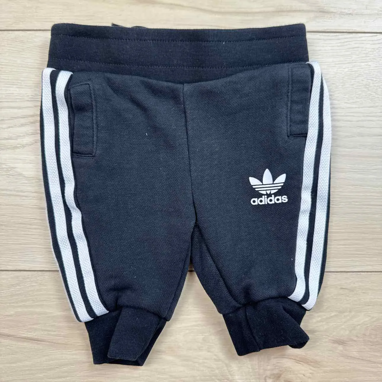 Adidas SWEATPANTS