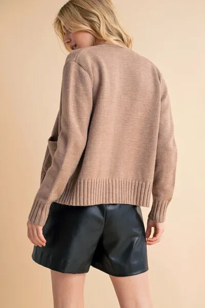 Aemi   Co Ribbed Hem Button Down V-Neck Cardigan