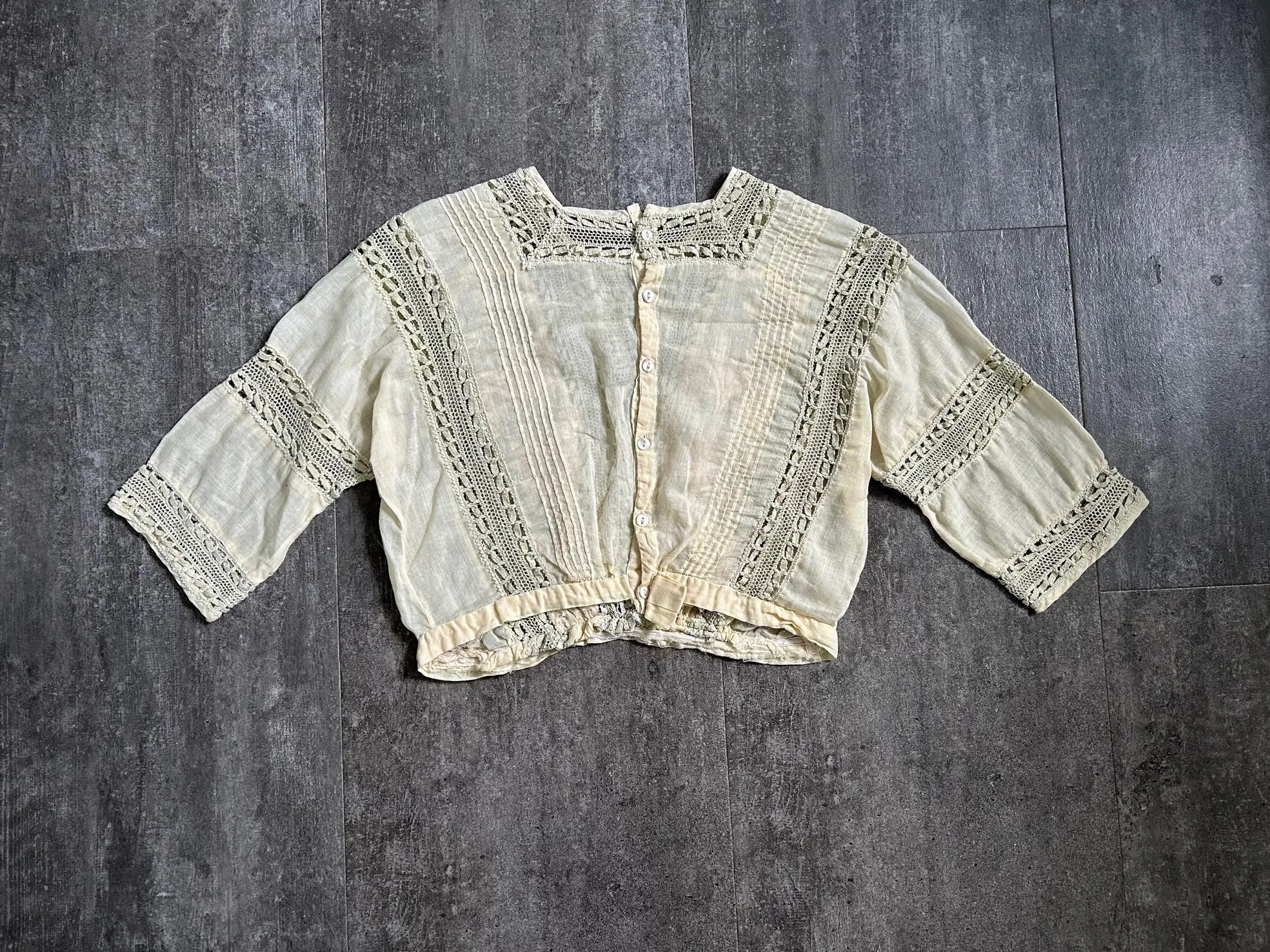 Antique Edwardian blouse . vintage lace embroidered top . size s to s/m