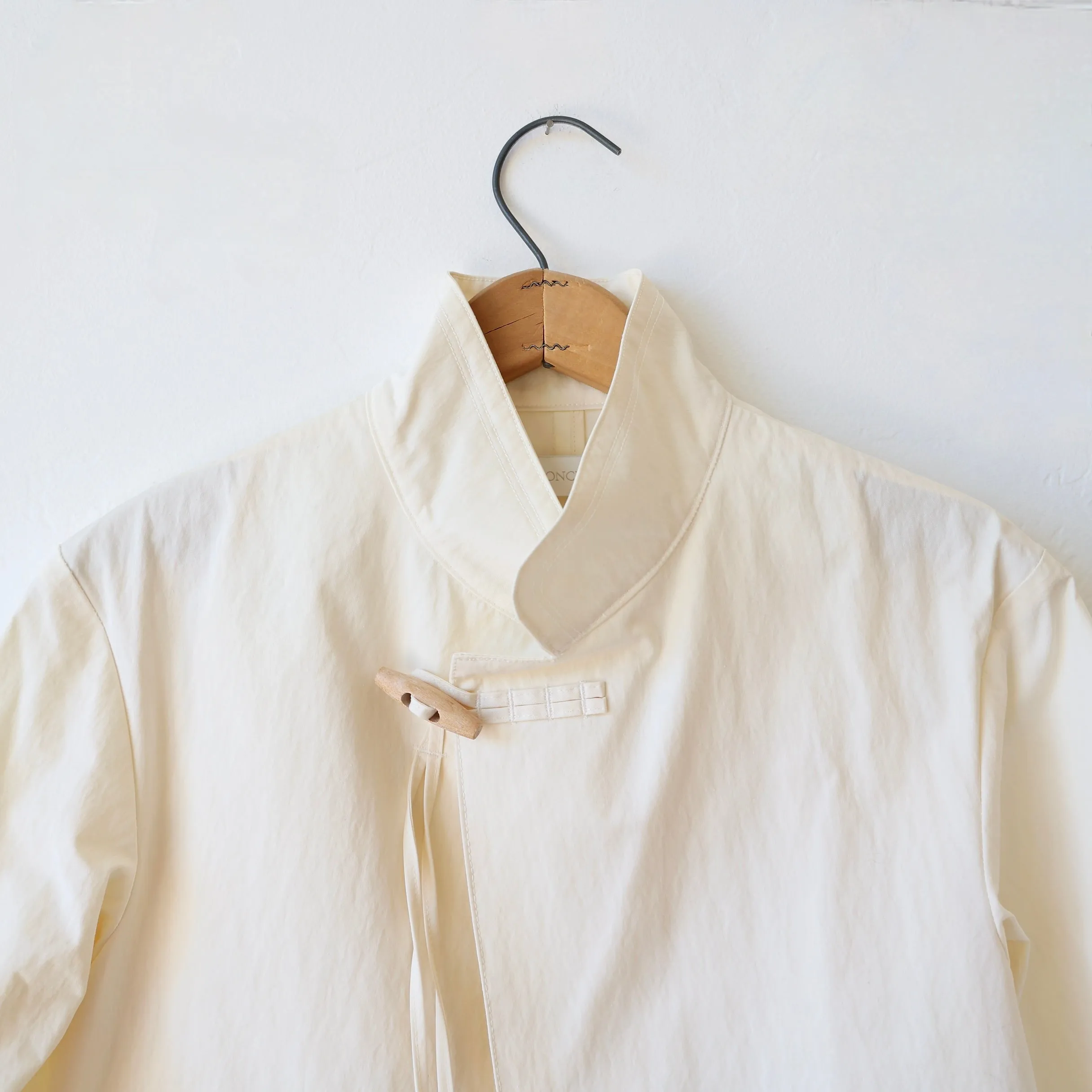 Aseedonclöud Windbreaker Jacket - Cream