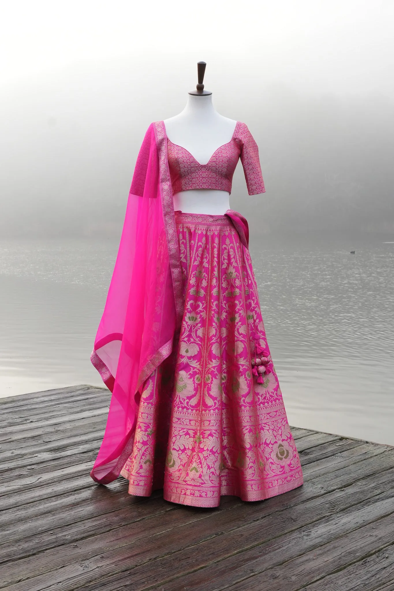 Calcutta Rani Benarasi Lehenga Set
