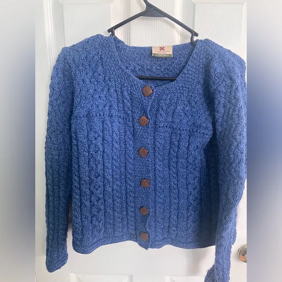 Carraig Donn 100% Wool Blue Cardigan Women’s Medium