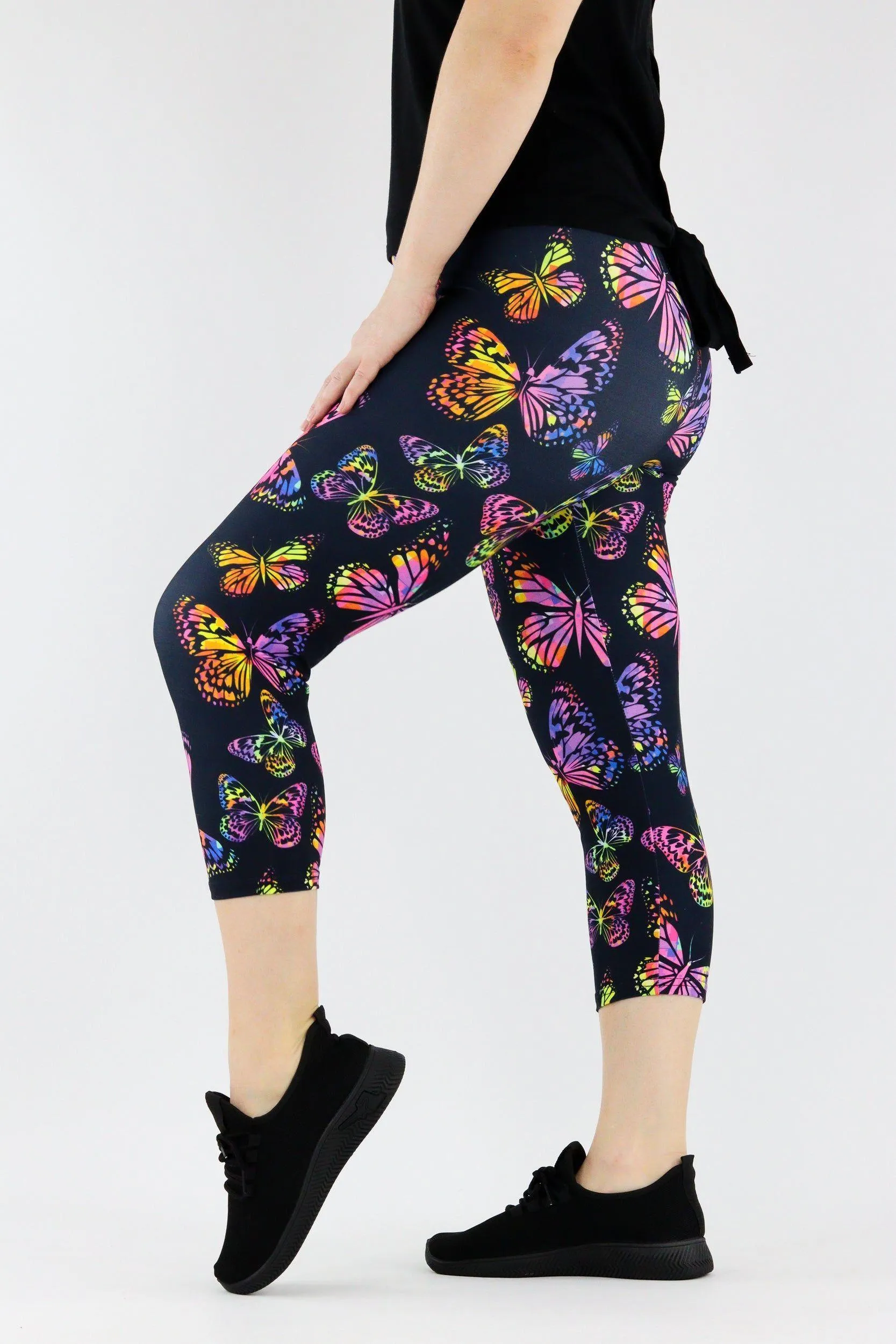 Colourful Butterflies - Casual - Capri Leggings