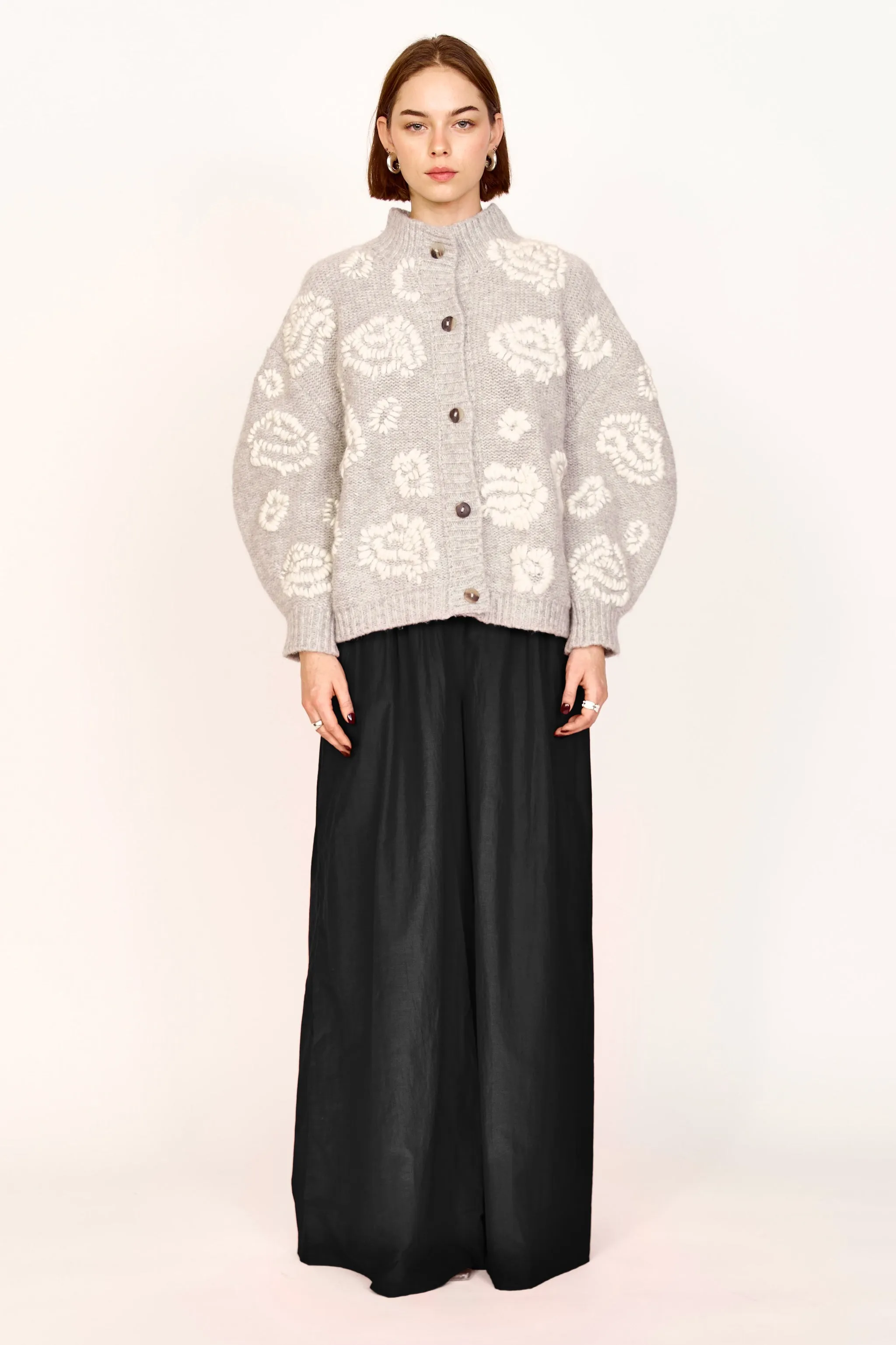 Cusco Waterlily Cardigan in Dove Grey/Ivory