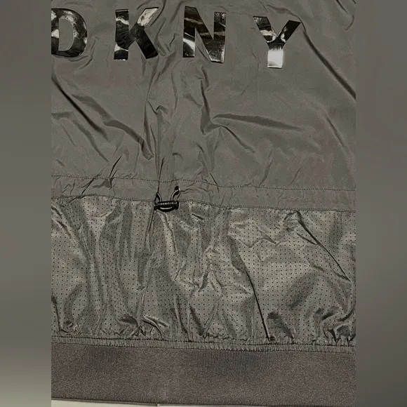 DKNY SPORT ZIP-UP WINDBREAKER JACKET LOGO WOMEN POCKETS BLACK COLOR SIZE LARGE