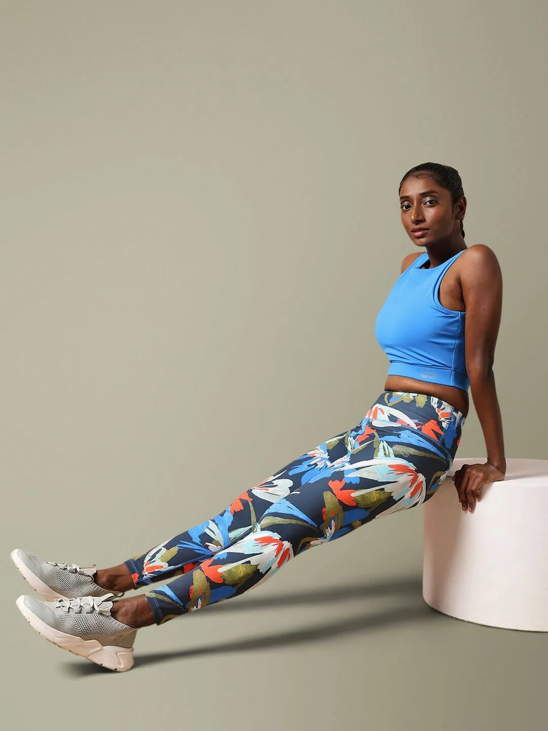 Electric Blue Crossback Crop Top & Euphora 7/8 Leggings