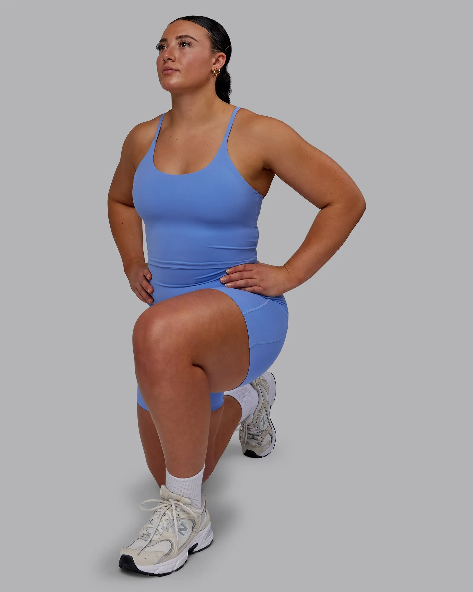 Elixir Mid Short Tight With Pockets - Ultramarine