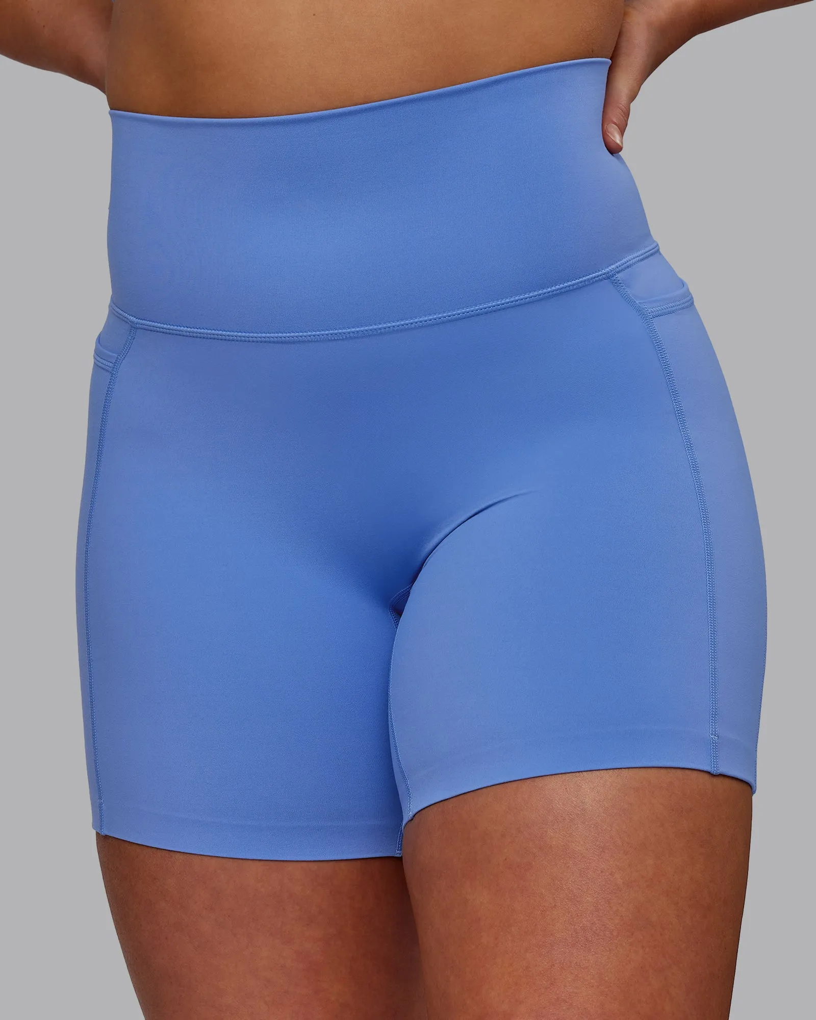 Elixir Mid Short Tight With Pockets - Ultramarine