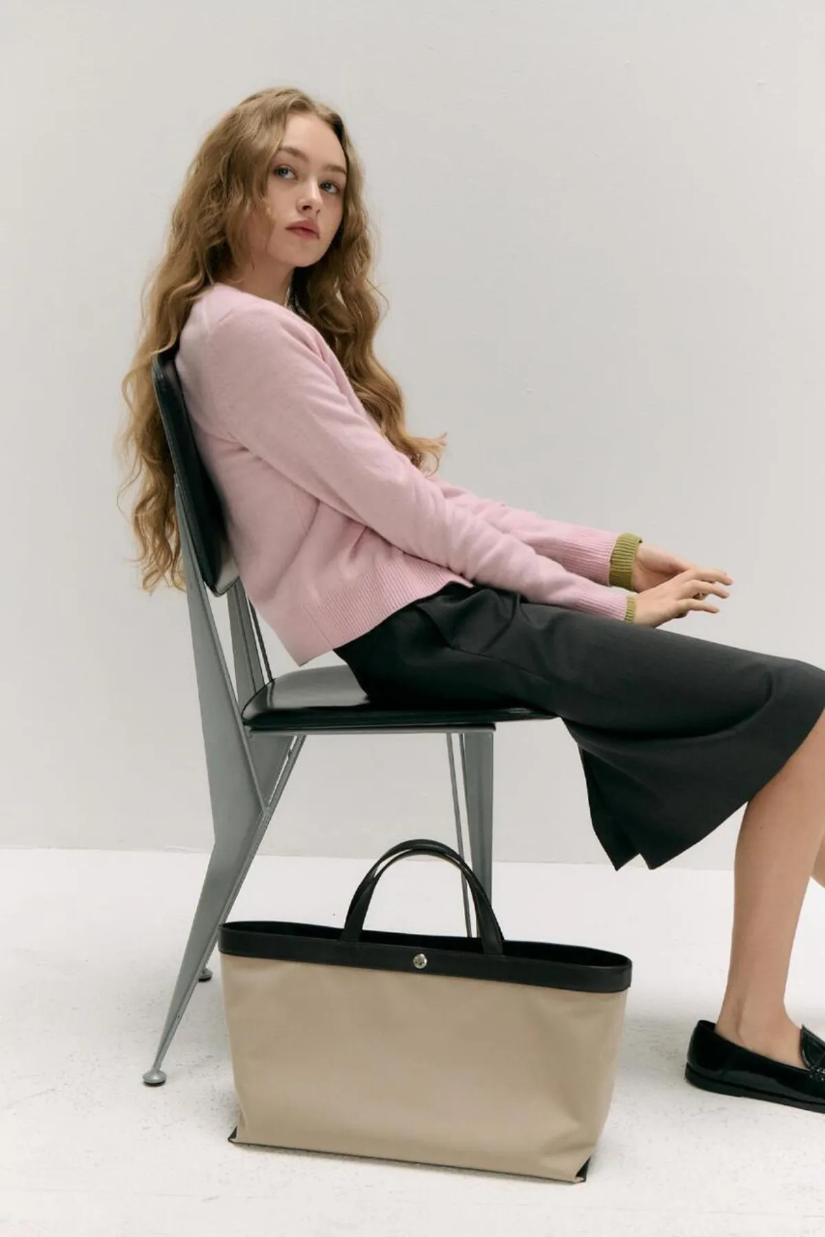 Essential Crewneck Knit Cardigan
