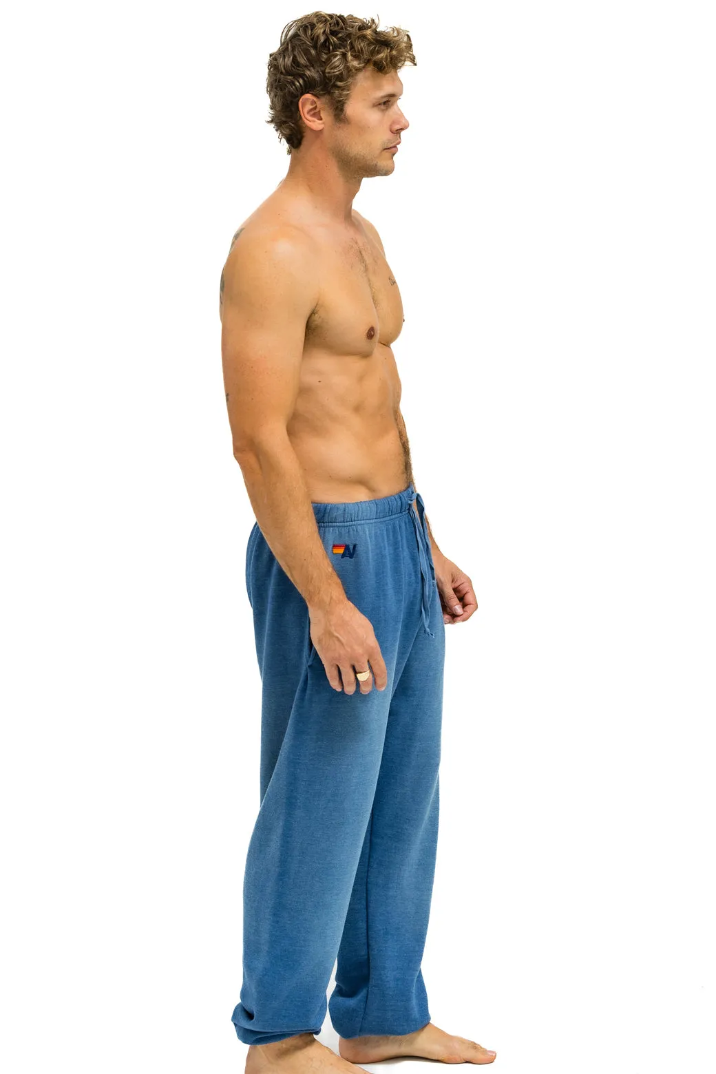 ESSENTIAL SWEATPANTS - FADED WATER