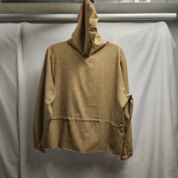 Fabletics windbreaker pull over neutral tan creme logo jacket hooded athletic M