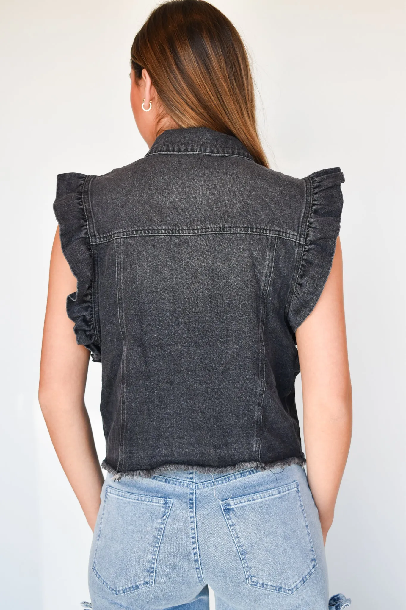 Flutter Sleeve Vest- Black