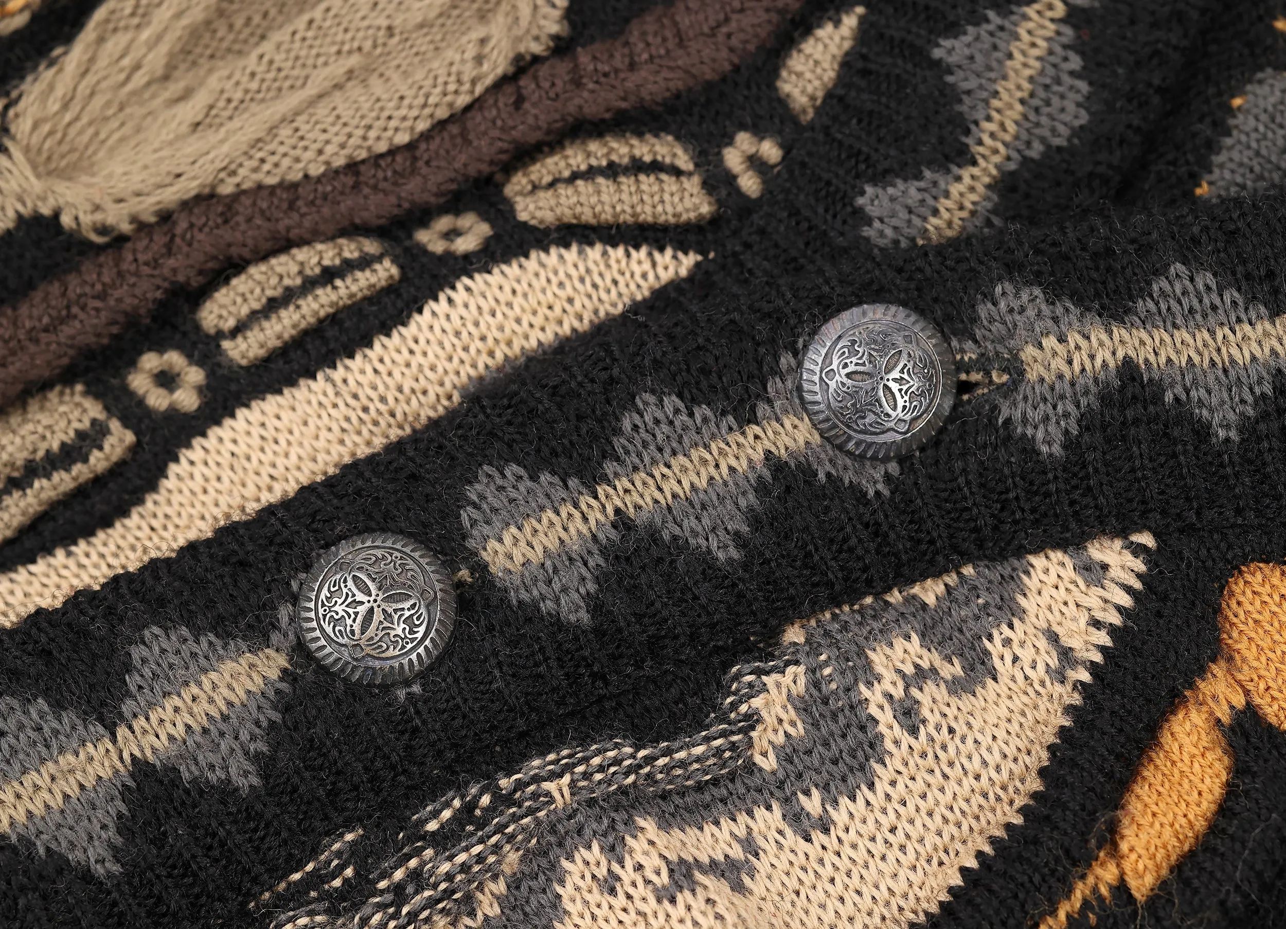 Headlock Vintage Texture Knit Pattern Cardigan - Black/ Grey/ Beige - XL