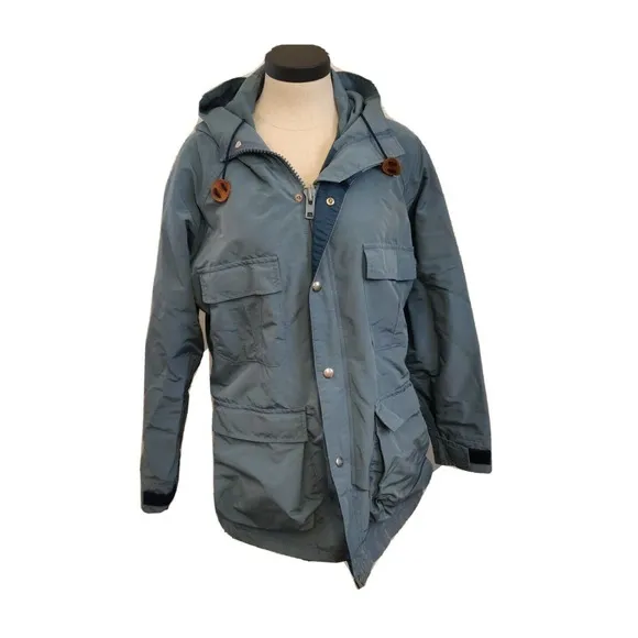 L.L. Bean Women's Windbreaker Jacket Size M Light Blue Hooded Full Zip.
