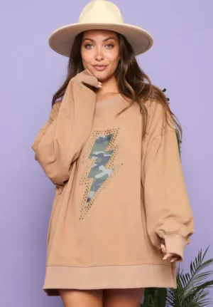 LONG SLEEVE CAMEL TOP W/CAMO PRINTED THUNDER & STUDS