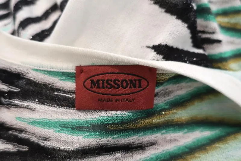Missoni Cardigan White/Metallic Zig Zag Knit Size 38 V-Neck Sweater