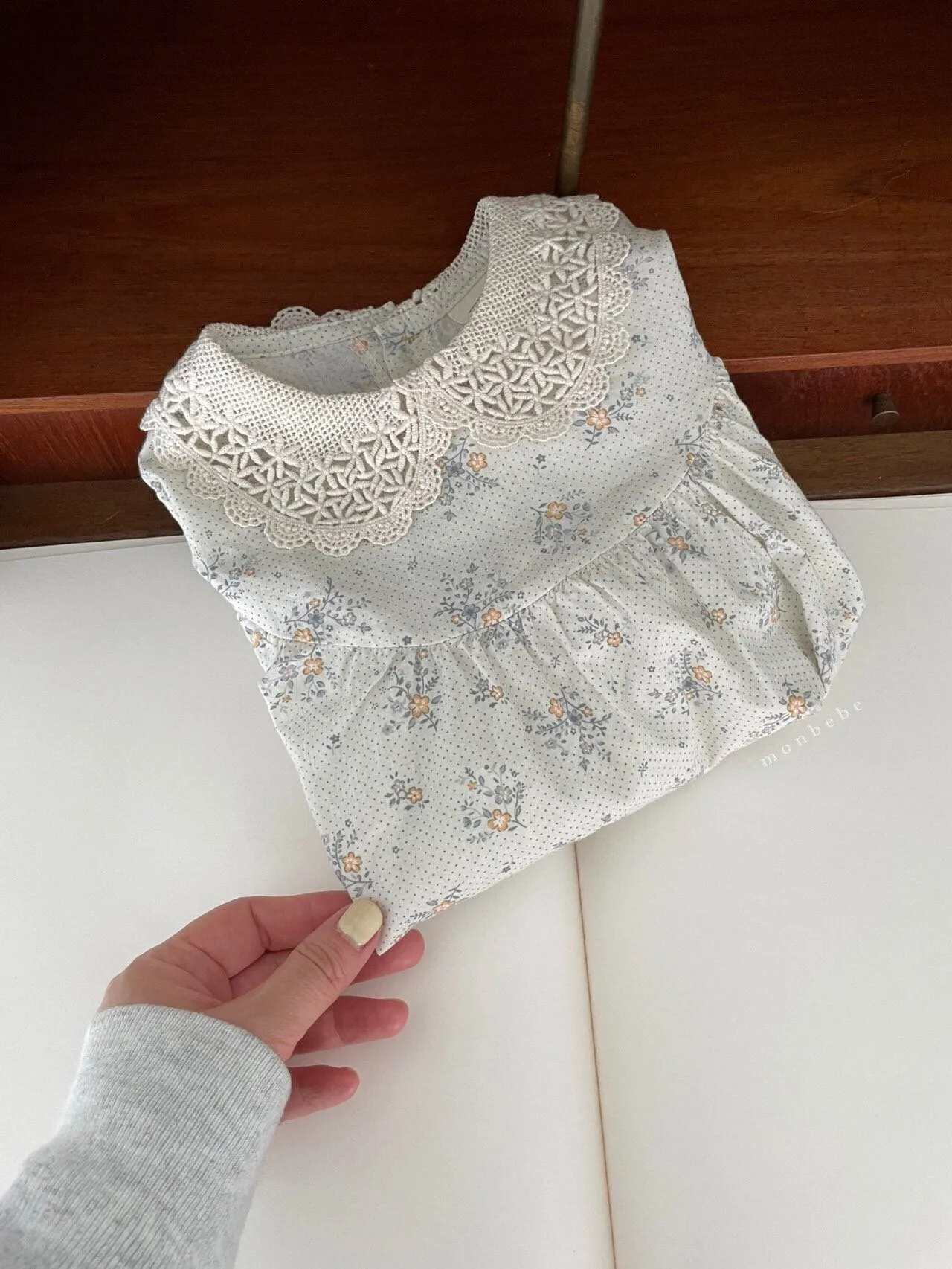 Monbebe Lace Elder Blouse