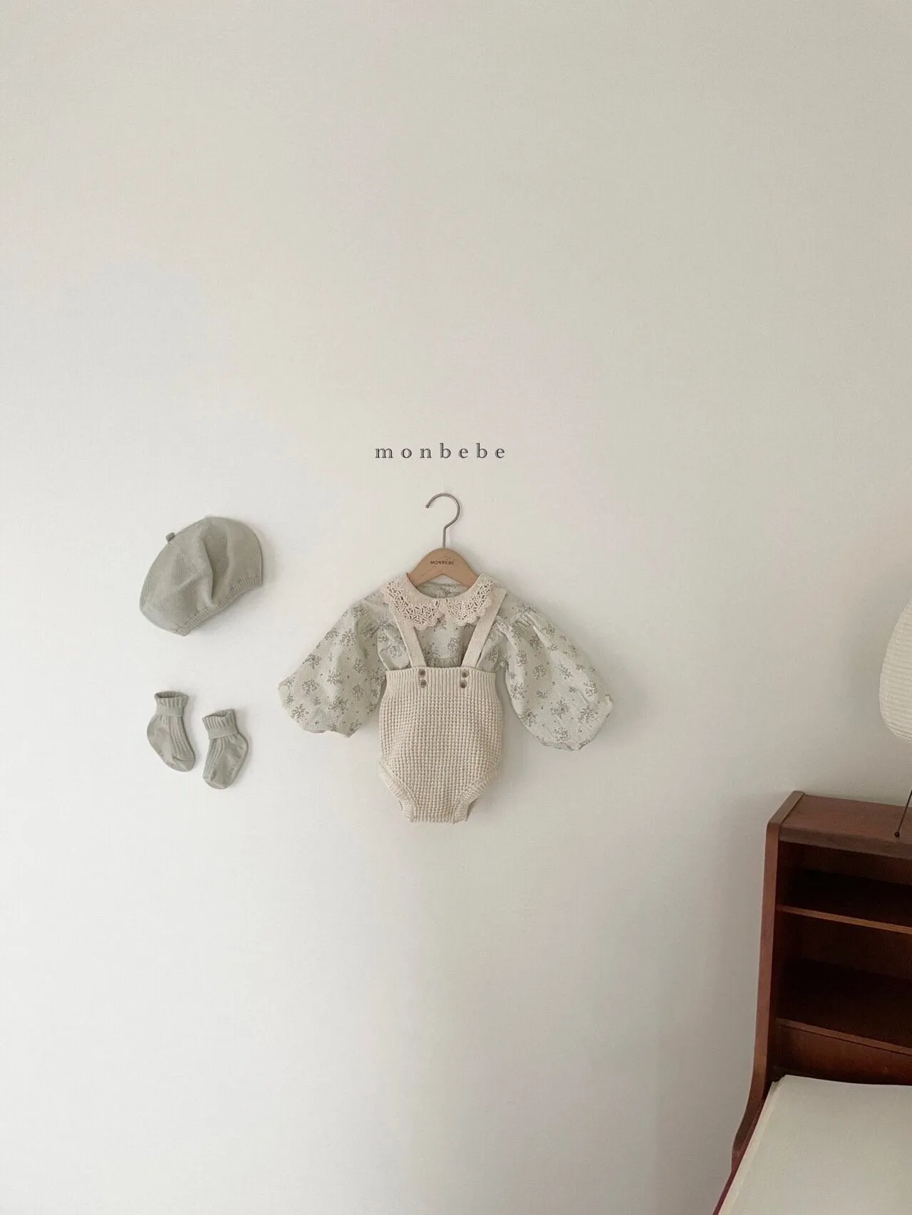 Monbebe Lace Elder Blouse