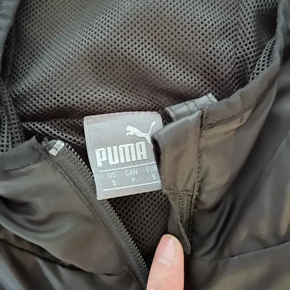 PUMA windbreaker, size small