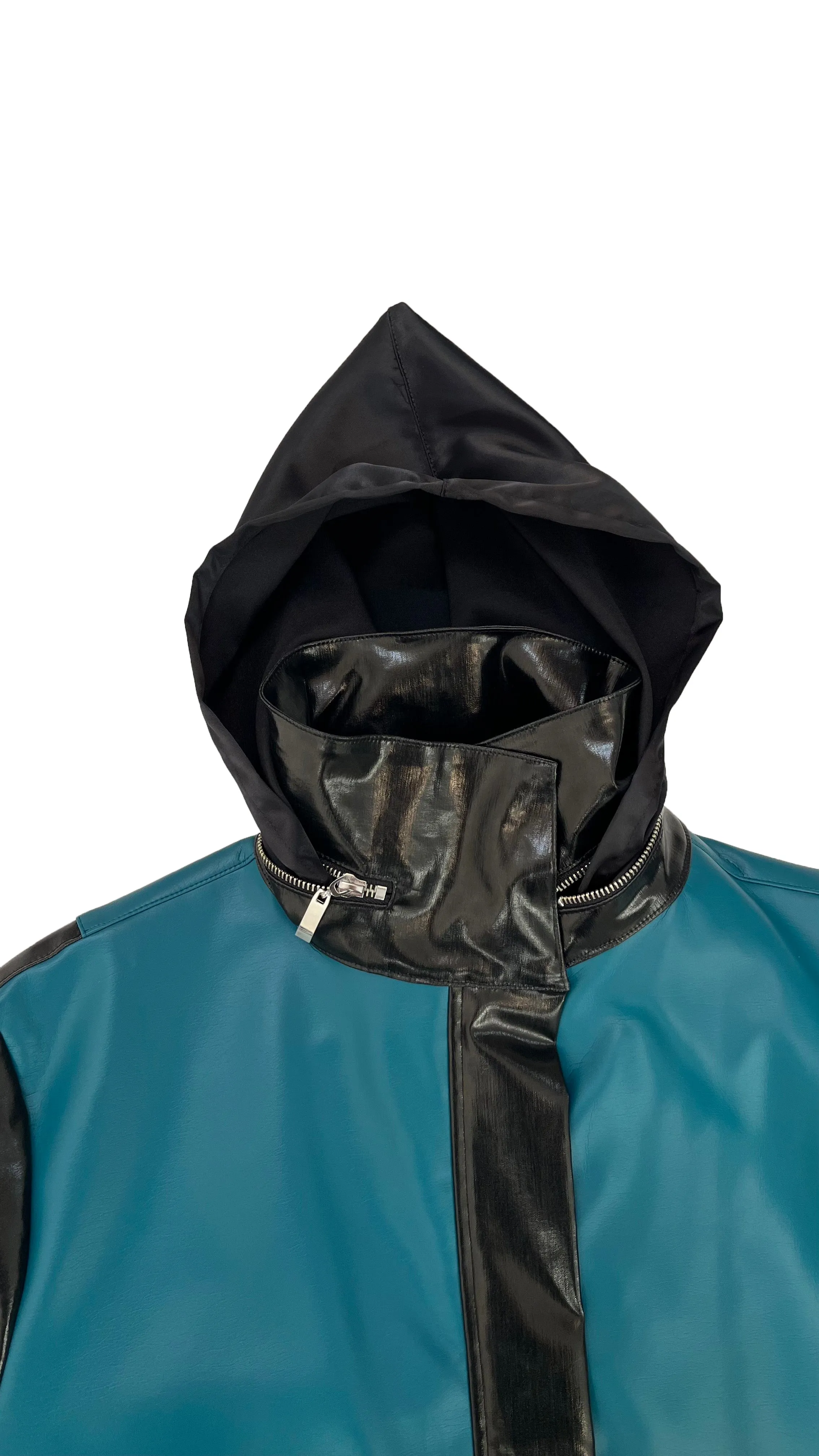 QUANTUM BLUE WINDBREAKER