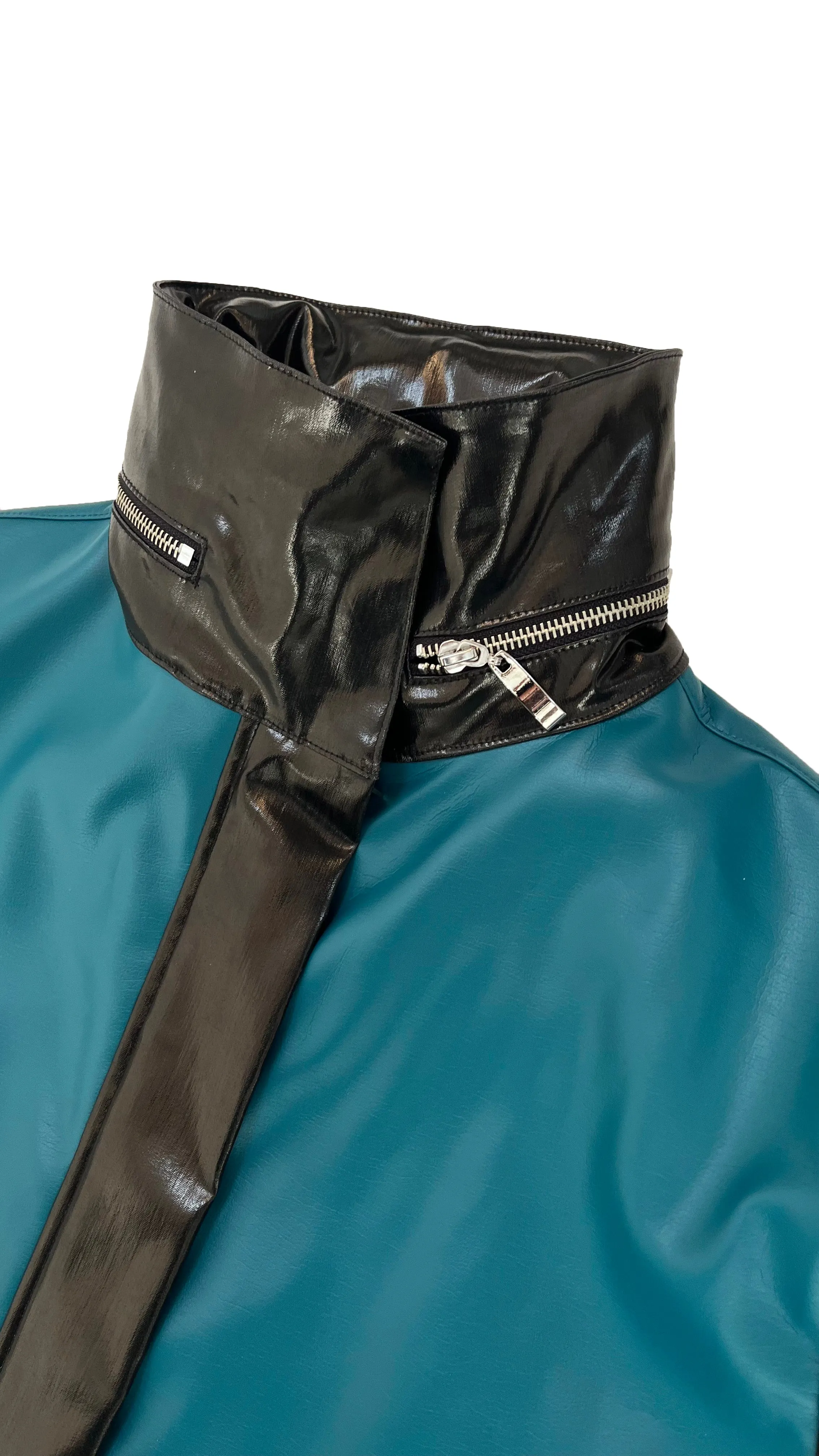 QUANTUM BLUE WINDBREAKER