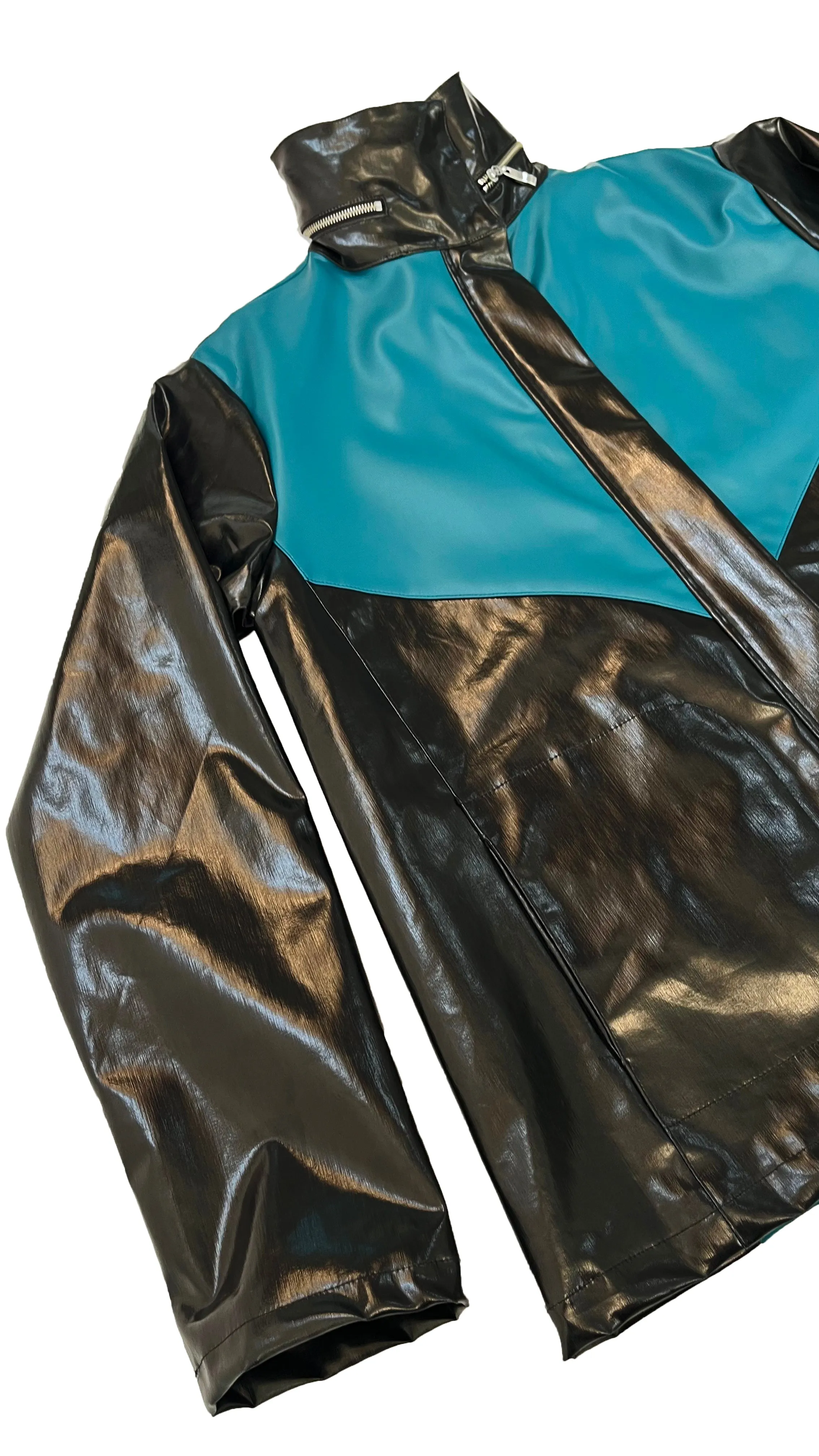 QUANTUM BLUE WINDBREAKER