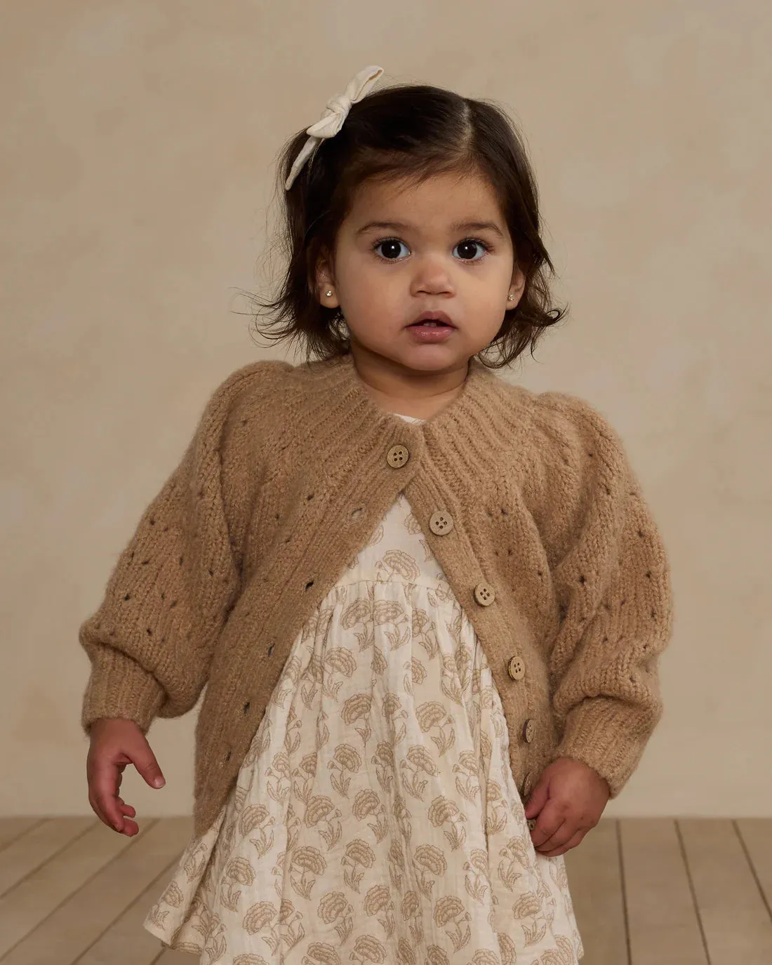 RYLEE   CRU Tulip Cardigan || Sand