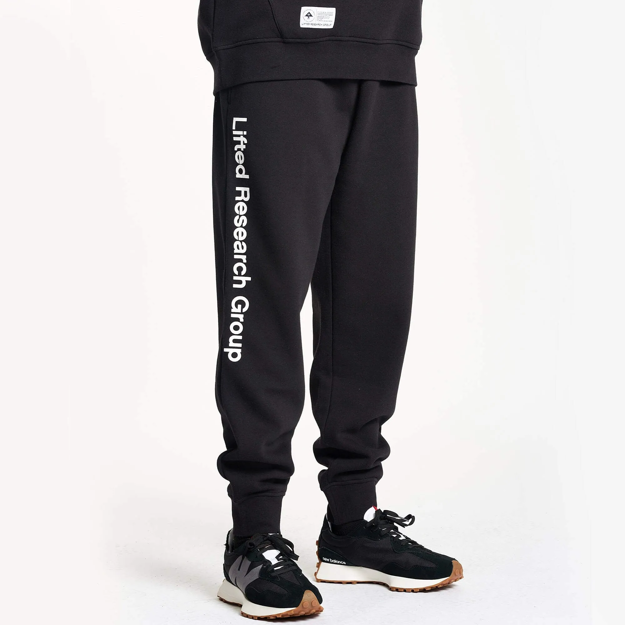 Tepláky LRG LIFTED SCRIPT JOGGER SWEATPANTS čierne