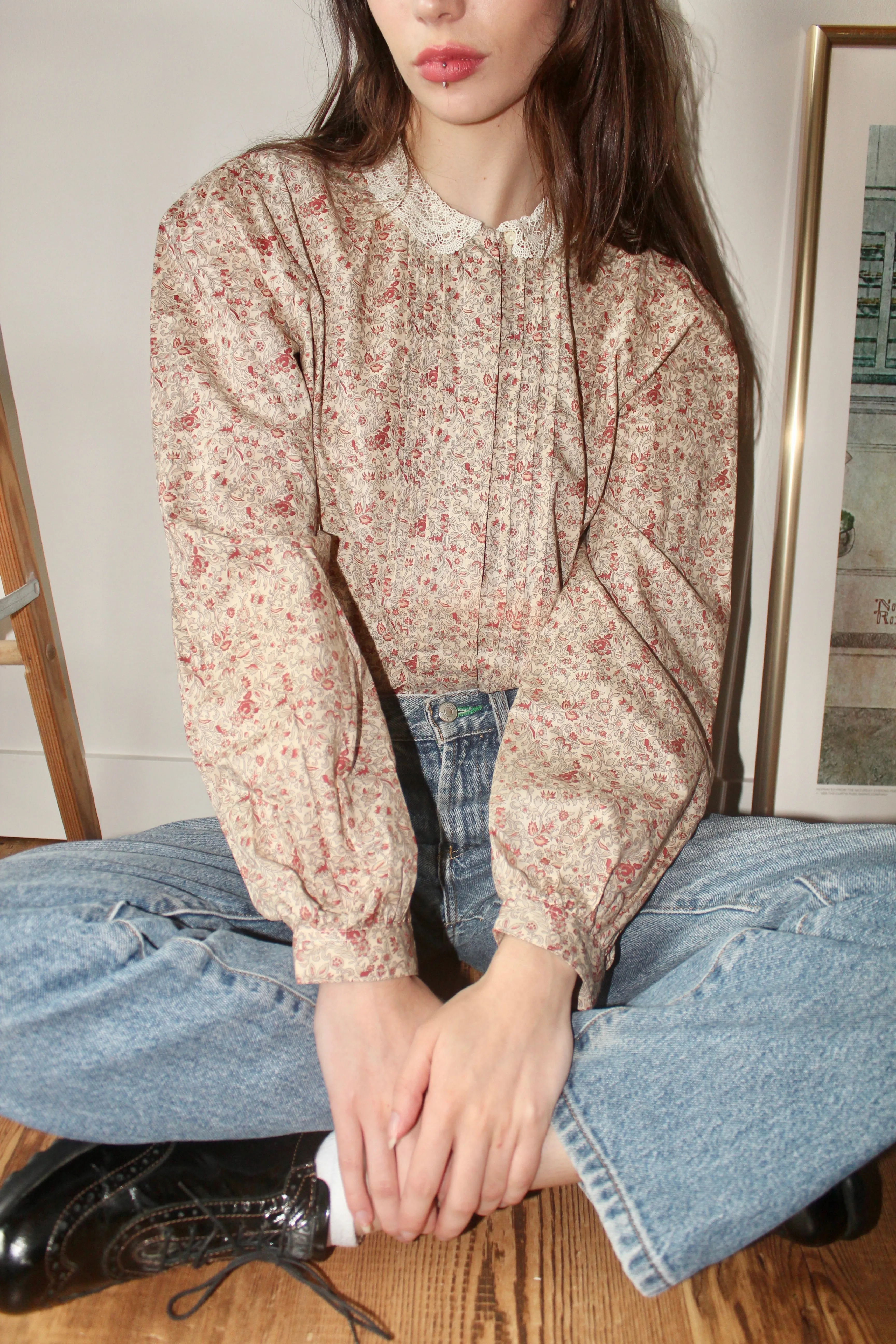 Vintage 80s Lace Collar Prairie Blouse (S-M)