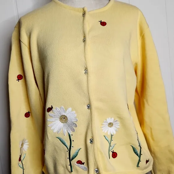Vintage beautifu yellow ladybug sunflower embroidered glass button-down cardigan