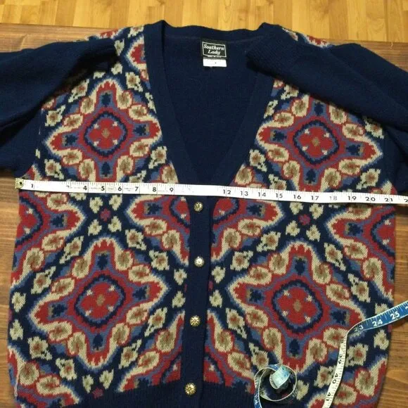 Vintage Southern Lady Cardigan Sweater V Neck Button Front Long Sleeve Size M