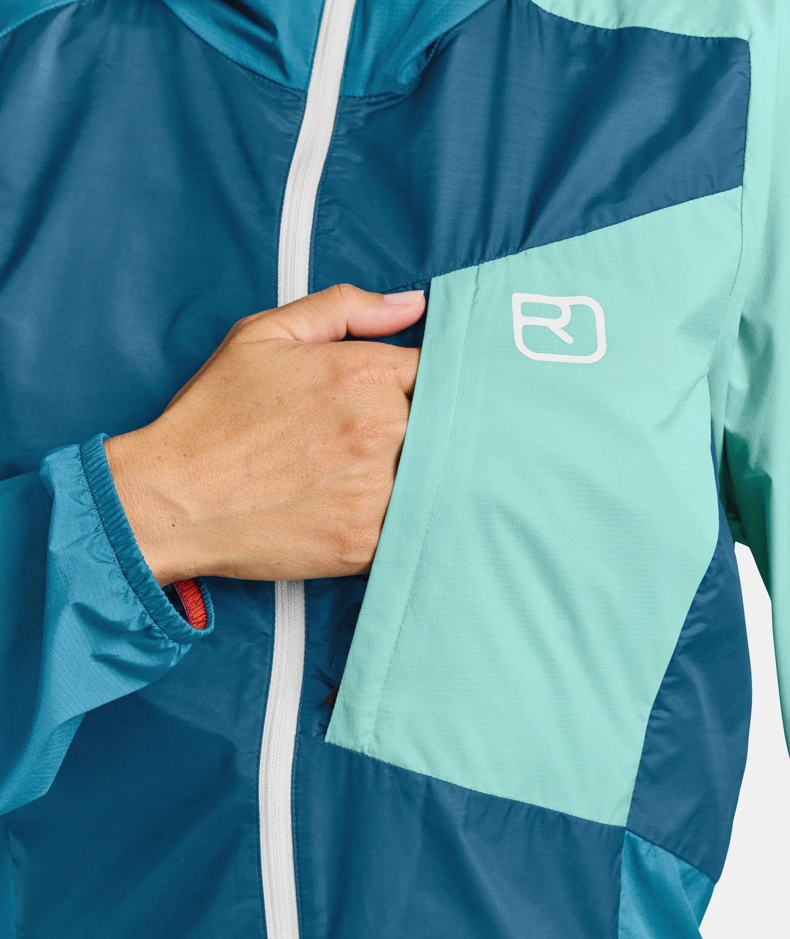 WINDBREAKER JACKET W