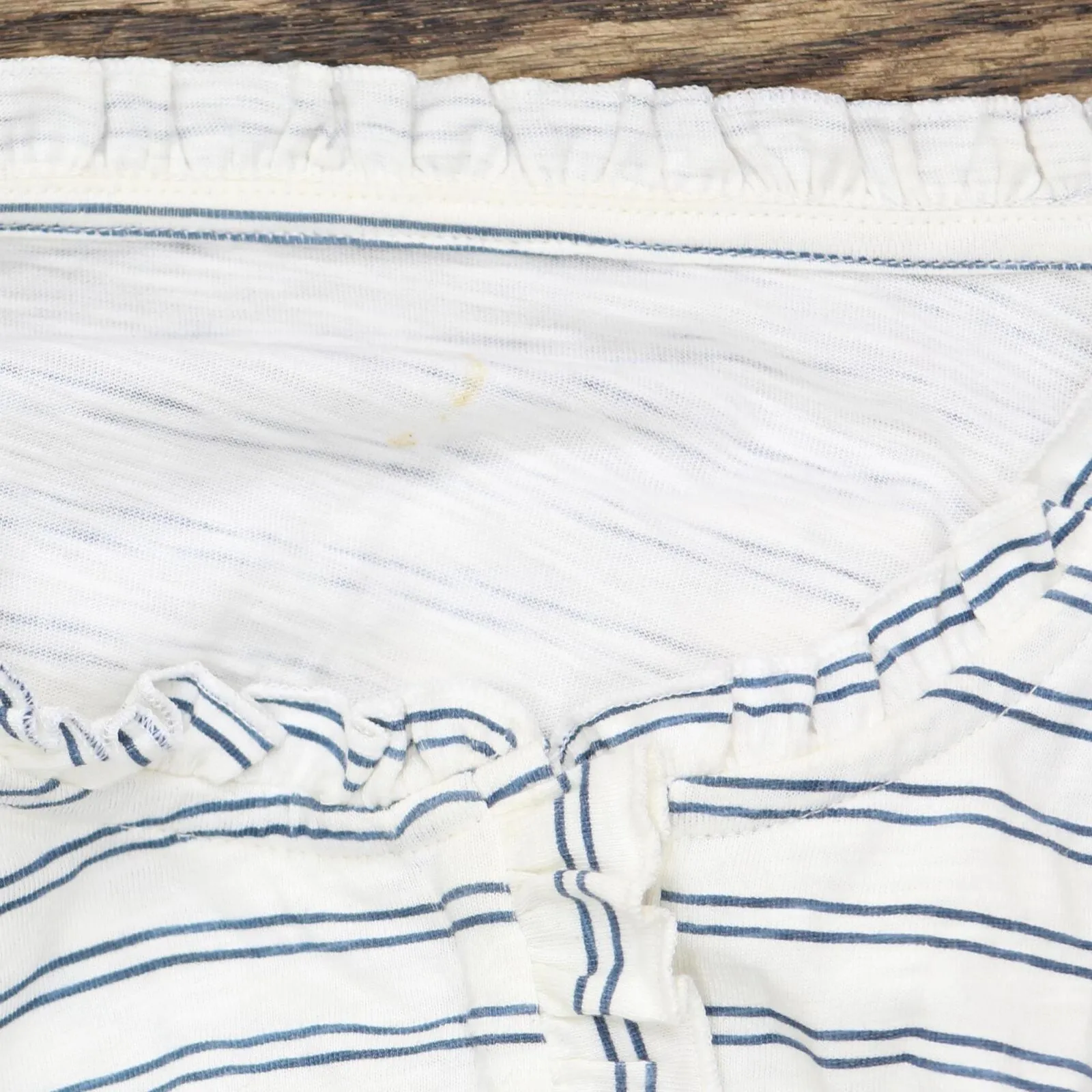 Womens Ruffle Trim Knit Shirt Top White Blue Striped See Measurements